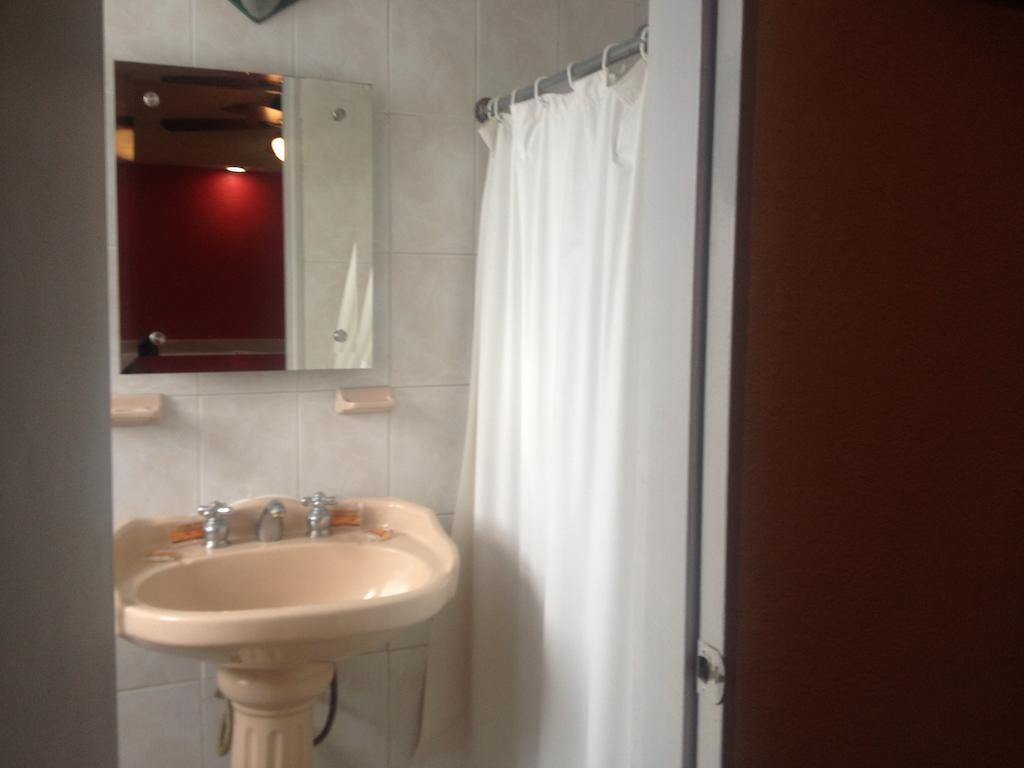 Hotel La Paz グアダラハラ 部屋 写真