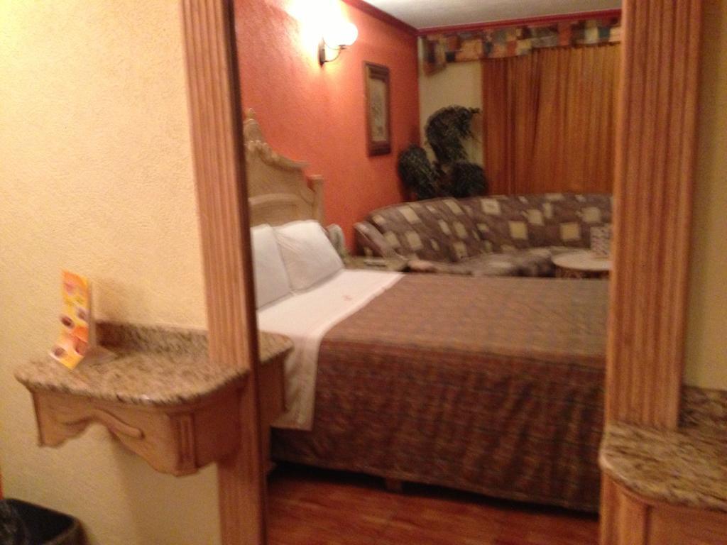 Hotel La Paz グアダラハラ エクステリア 写真
