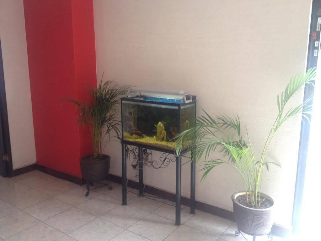 Hotel La Paz グアダラハラ エクステリア 写真